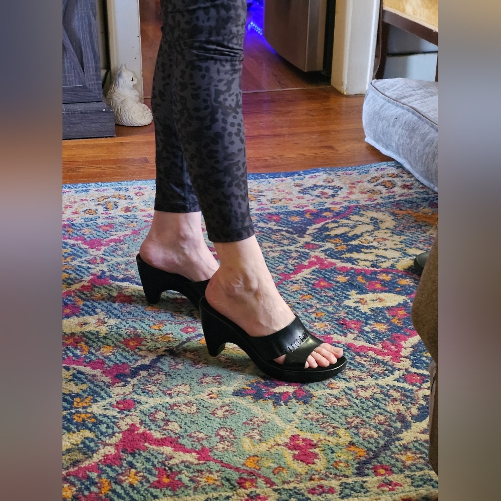 VINTAGE 90S ENZO ANGIOLINI SZ 9/10 LEATHER AND SUEDE WEDGES lot 0007.
